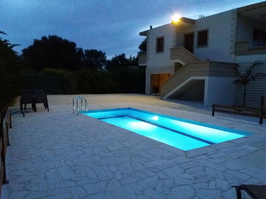 Villa Ikaros Kalamítsion Amigdhálion エクステリア 写真